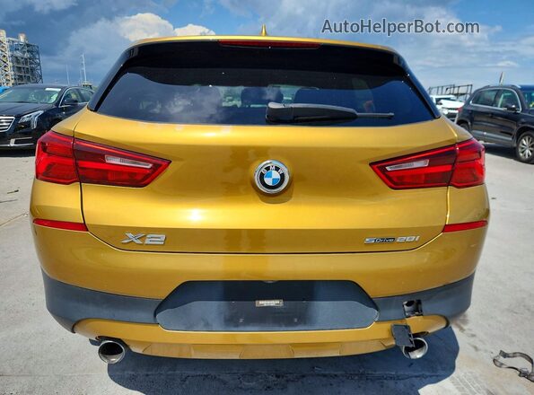 WBXYJ3C37JEB37857 2018 BMW X2 Gold Rear view
