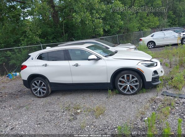 WBXYJ3C39JEP75797 2018 BMW X2 White Vista interior trasera