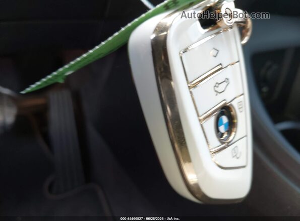 WBXYJ3C59KEP76967 2019 BMW X2 White Widok deski rozdzielczej