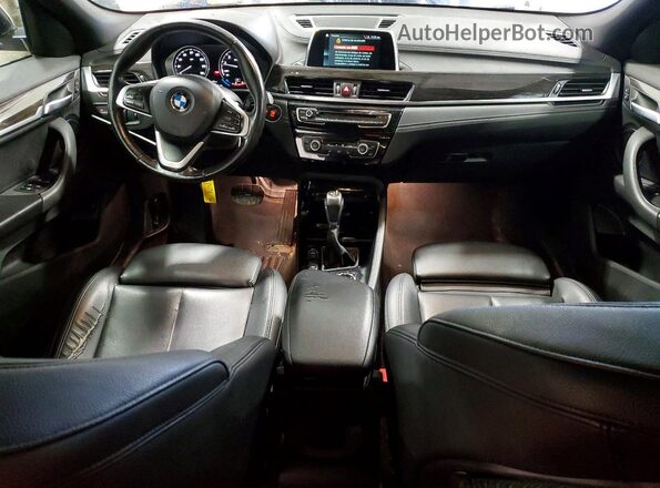 WBXYJ5C39JEF79261 2018 BMW X2 White Առջևի վահանակի տեսք