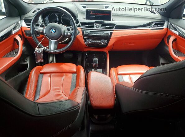 WBXYN1C09L5R75189 2020 BMW X2 Black Вид панелі приладів