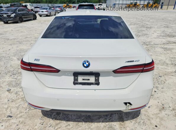 WBY13HG01SCT74519 2025 BMW OTHER White Вид ззаду