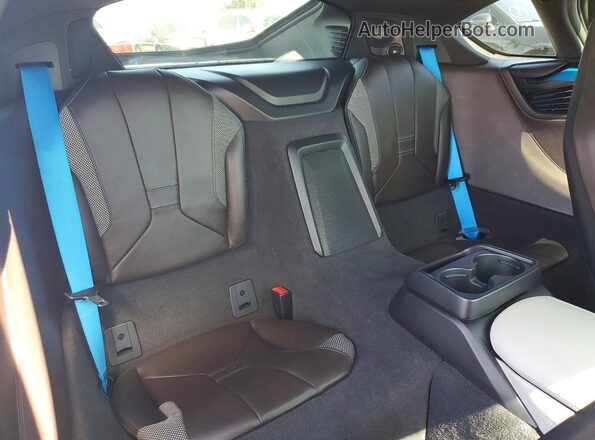 WBY2Z4C59K7F14566 2019 BMW I8 Gray Widok tylnych siedzeń