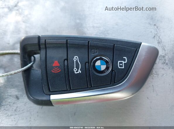 WBY33AW01PFN80043 2023 BMW I4 Gray Вид панелі приладів
