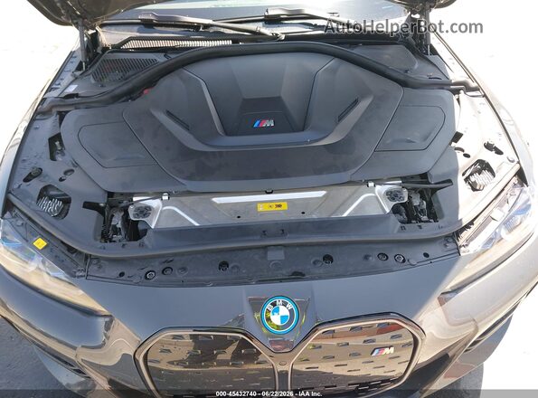 WBY33AW01PFN80043 2023 BMW I4 Gray Вид ззаду