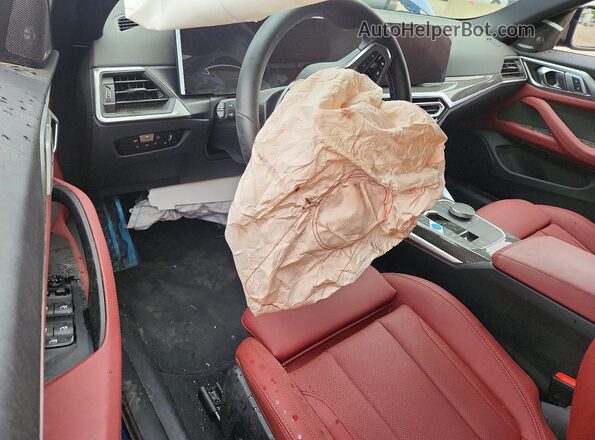 WBY33AW09RFR75073 2024 BMW I4 Blue Առջևի վահանակի տեսք