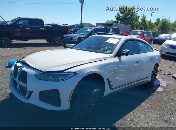 WBY43AW03RFR69659 2024 BMW I4 White Առջևի ձախ երեք քառորդ տեսարան