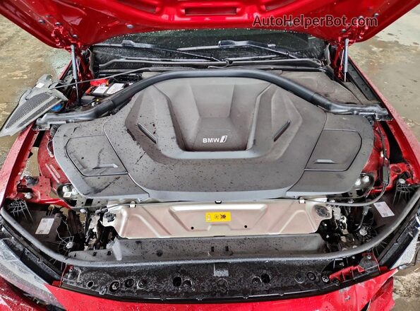 WBY43HD02SFU96922 2025 BMW I4 Red Widok wnętrza z tyłu