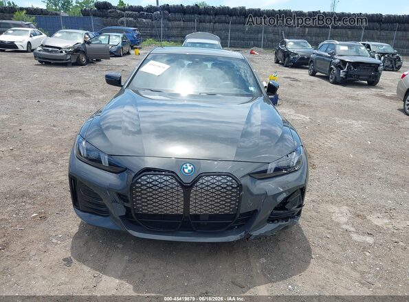 WBY43HD03SFV80912 2025 BMW I4 Gray ხელსაწყოთა პანელის ხედი