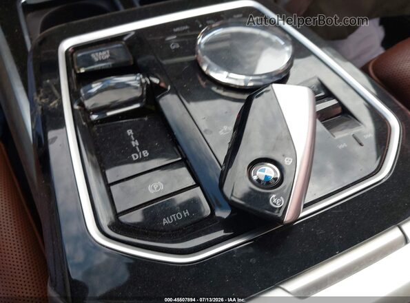 WBY53EJ00RCP92198 2024 BMW OTHER White Առջևի վահանակի տեսք