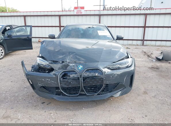 WBY73AW03PFN73287 2023 BMW I4 Gray Vista del cuadro de instrumentos