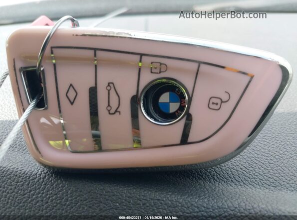 WBY73AW03PFN73287 2023 BMW I4 Gray Vista del salpicadero