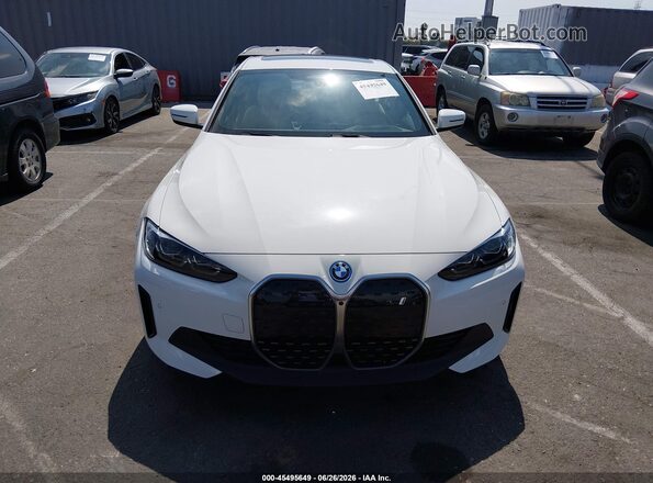 WBY73AW03RFR80786 2024 BMW I4 Белый Вид щитка приборов