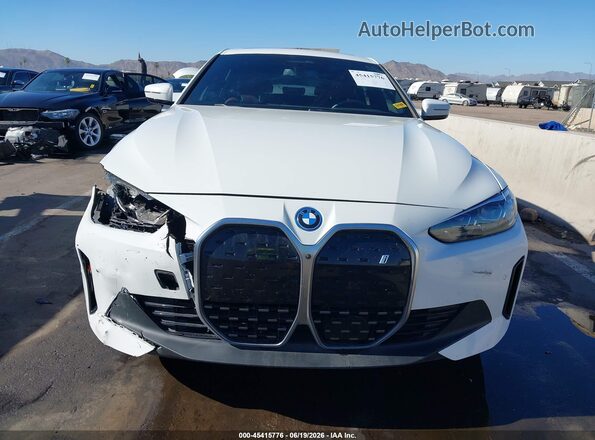 WBY73AW04PFR01378 2023 BMW I4 White Вид щитка приладів