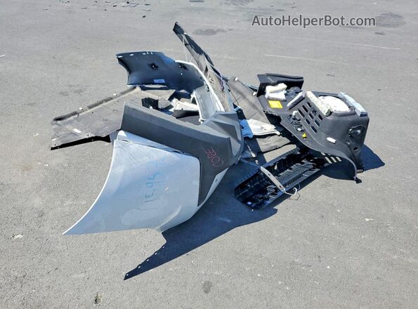 WBY73AW09NFN03189 2022 BMW I4 White Engine compartment view