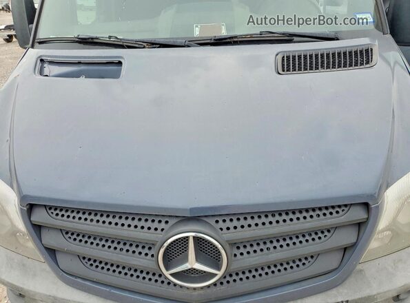 WD3PE7CD3JP622442 2018 MERCEDES-BENZ SPRINTER Blue Вид підкапотного простору