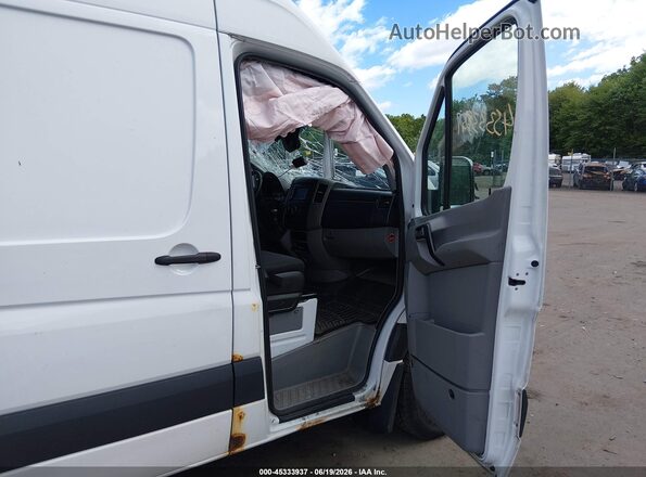 WD3PE8CD7HP529651 2017 MERCEDES-BENZ SPRINTER White Widok wnętrza z przodu