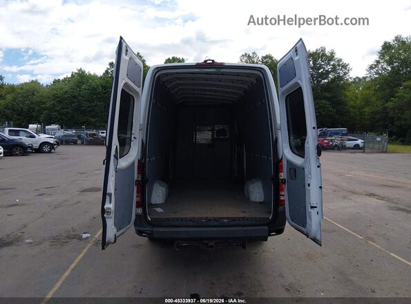 WD3PE8CD7HP529651 2017 MERCEDES-BENZ SPRINTER White Widok naklejki z numerem VIN