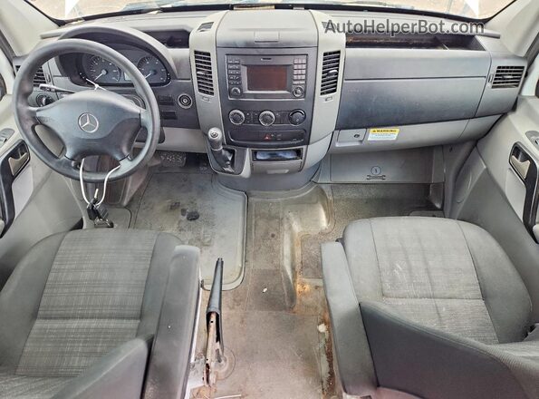 WD3PE8CD7HP559099 2017 MERCEDES-BENZ SPRINTER Белый Вид панели приборов