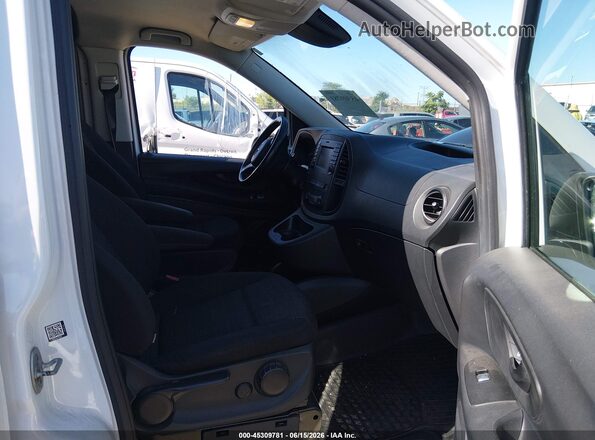WD3PG2EA5L3672138 2020 MERCEDES-BENZ METRIS White წინა სალონის ხედი