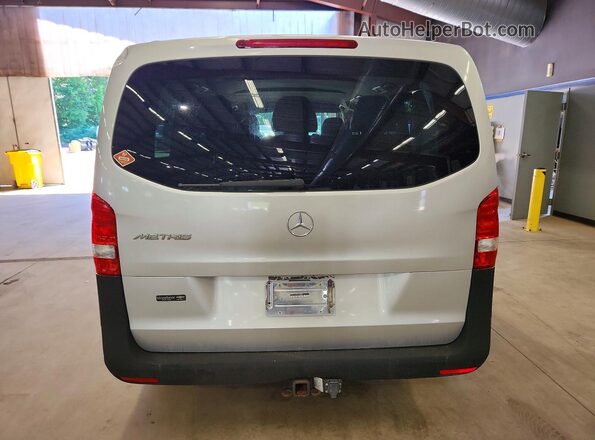 WD4PG2EE4G3086454 2016 MERCEDES-BENZ METRIS Silver Widok z tyłu