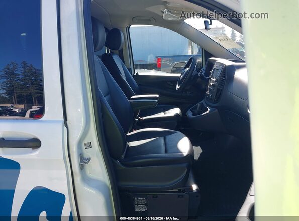 WD4PG2EE4H3300277 2017 MERCEDES-BENZ METRIS White 