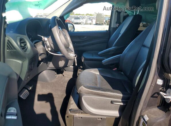 WD4PG2EE7H3299139 2017 MERCEDES-BENZ METRIS Black Vista interior delantera