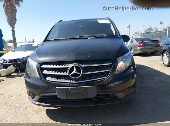 WD4PG2EEXK3568452 2019 MERCEDES-BENZ METRIS Black Vista interior trasera