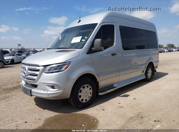 WDAPF0CD1KP179559 2021 MERCEDES-BENZ SPRINTER 3500XD Silver Առջևի ձախ երեք քառորդ տեսարան