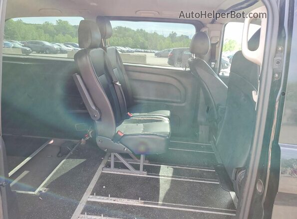 WDAPG2EE4H3310918 2017 MERCEDES-BENZ METRIS Black 