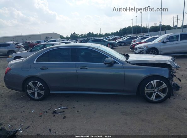 WDDZF4JB7HA114828 2017 MERCEDES-BENZ E-CLASS Gray Панорамний вид салону 360°
