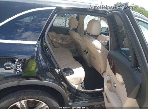 WDC0G4JB0JV048907 2018 MERCEDES-BENZ GLC 300 Black VIN sticker view