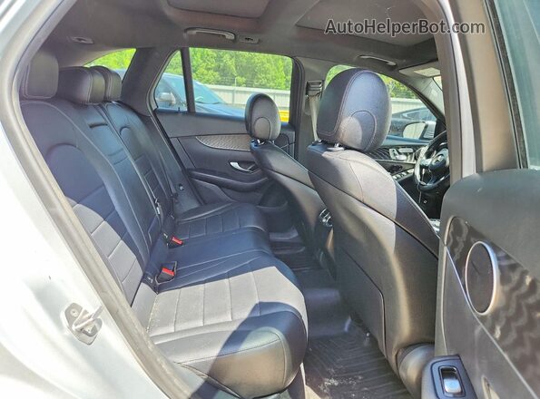 WDC0G4JB1HV009513 2017 MERCEDES-BENZ GLC-CLASS Silver Widok tylnych siedzeń