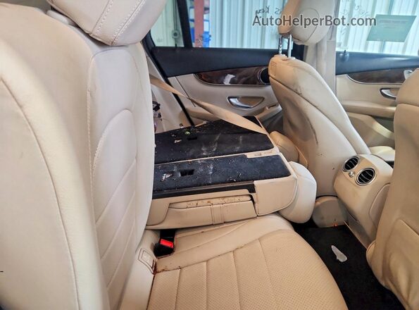 WDC0G4JB2JV024110 2018 MERCEDES-BENZ GLC-CLASS Черный Вид задней части салона