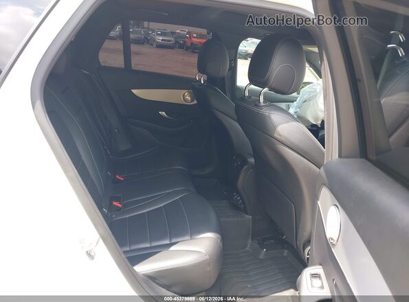 WDC0G4JB2KV151800 2019 MERCEDES-BENZ GLC 300 White VIN կոդի պիտակի տեսք