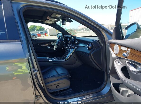 WDC0G4JB3JV054474 2018 MERCEDES-BENZ GLC 300 Gray Front interior view