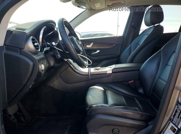 WDC0G4JB4HF195753 2017 MERCEDES-BENZ GLC-CLASS Gray Widok wnętrza z przodu