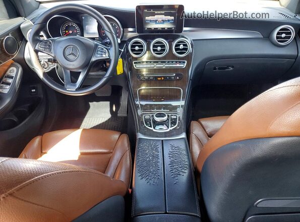 WDC0G4JB4HF197289 2017 MERCEDES-BENZ GLC-CLASS Синий Вид панели приборов
