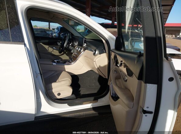 WDC0G4JB7GF042556 2016 MERCEDES-BENZ GLC 300 Beige 
