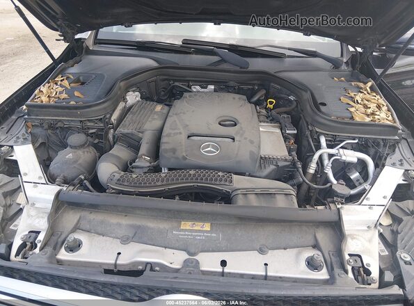 WDC0G4JB8HF257798 2017 MERCEDES-BENZ GLC 300 Black 