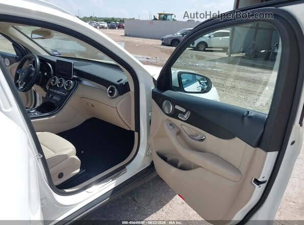 WDC0G4JB9JV056326 2018 MERCEDES-BENZ GLC 300 Белый Вид салона спереди