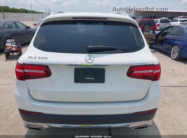 WDC0G4JB9KF605552 2019 MERCEDES-BENZ GLC 300 White 