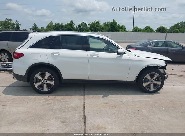 WDC0G4JB9KF605552 2019 MERCEDES-BENZ GLC 300 White Rear interior view