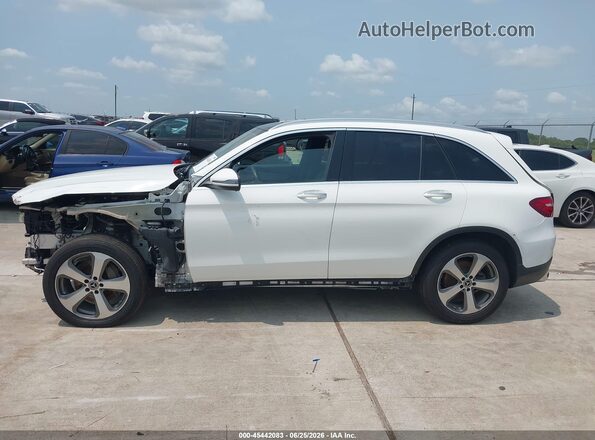 WDC0G4JB9KF605552 2019 MERCEDES-BENZ GLC 300 White 360 interior view
