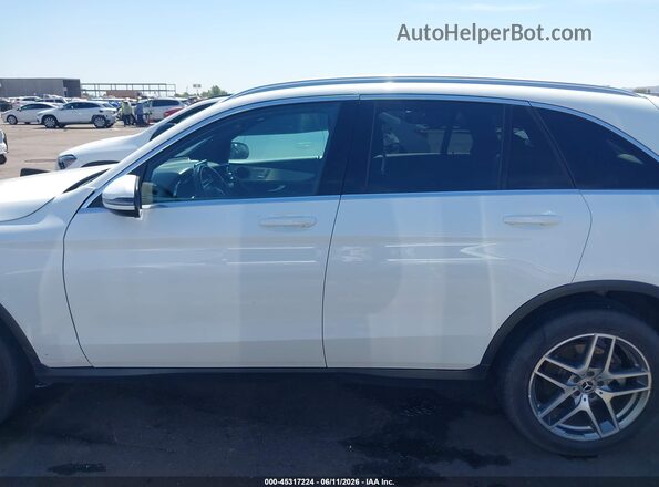 WDC0G4JB9KV146934 2019 MERCEDES-BENZ GLC 300 White Սալոնի 360 աստիճան տեսք