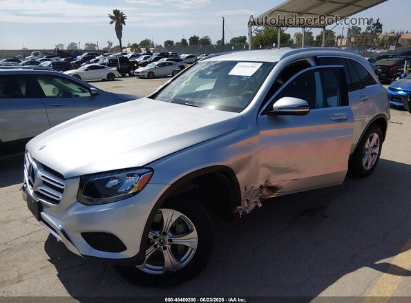 WDC0G4JBXJV093806 2018 MERCEDES-BENZ GLC 300 Silver Առջևի ձախ երեք քառորդ տեսարան