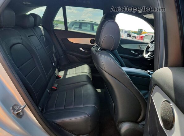WDC0G4KB2HF129054 2017 MERCEDES-BENZ GLC-CLASS Silver Հետևի նստատեղերի տեսք