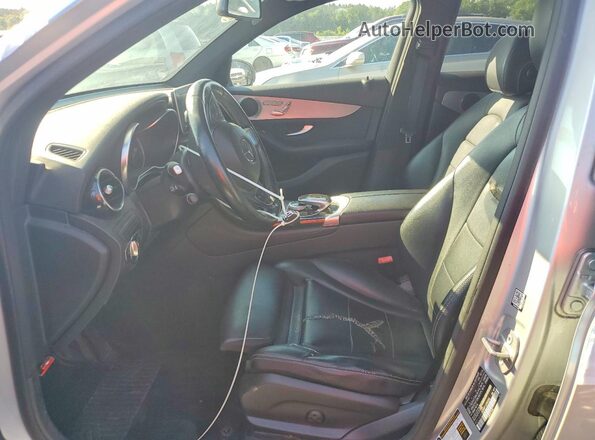WDC0G4KB2HF129054 2017 MERCEDES-BENZ GLC-CLASS Silver Սալոնի դիմացի տեսք