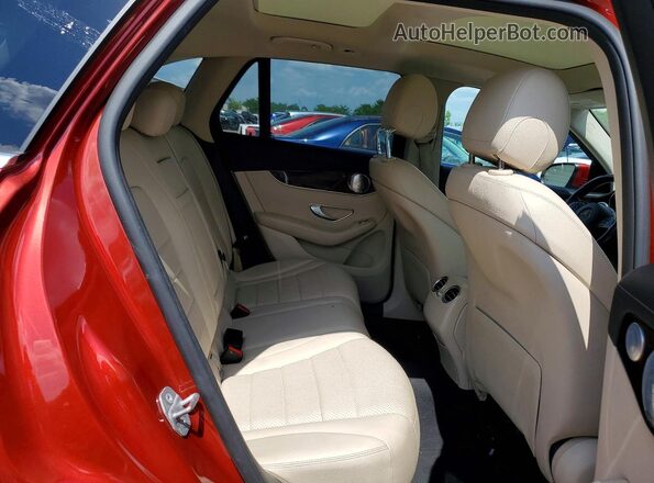 WDC0G4KB2HF198911 2017 MERCEDES-BENZ GLC-CLASS Red Widok wnętrza z tyłu
