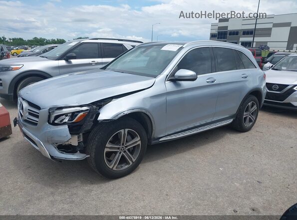 WDC0G4KB2HF237156 2017 MERCEDES-BENZ GLC 300 Light Blue Առջևի ձախ երեք քառորդ տեսարան